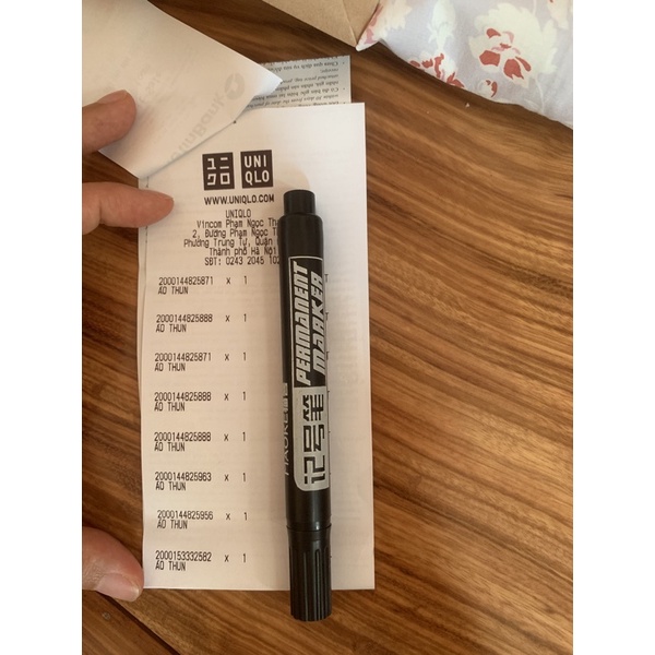 Áo phông Uniqlo nữ UT trẻ trung