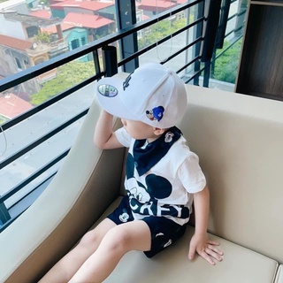Set Micky kèm yếm HM xuất bé trai