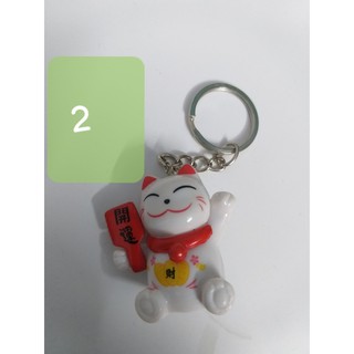 Móc khóa mèo may mắn