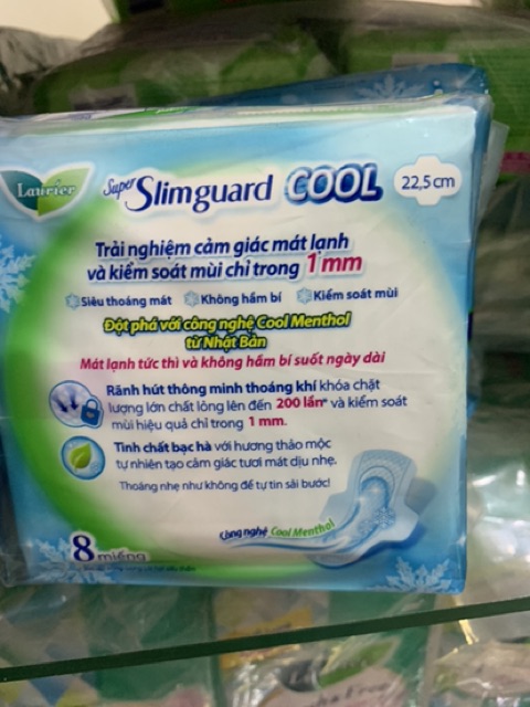 Băng Vệ Sinh Laurier Siêu Mỏng COOL Mát lạnh 22.5cm 8 Miếng