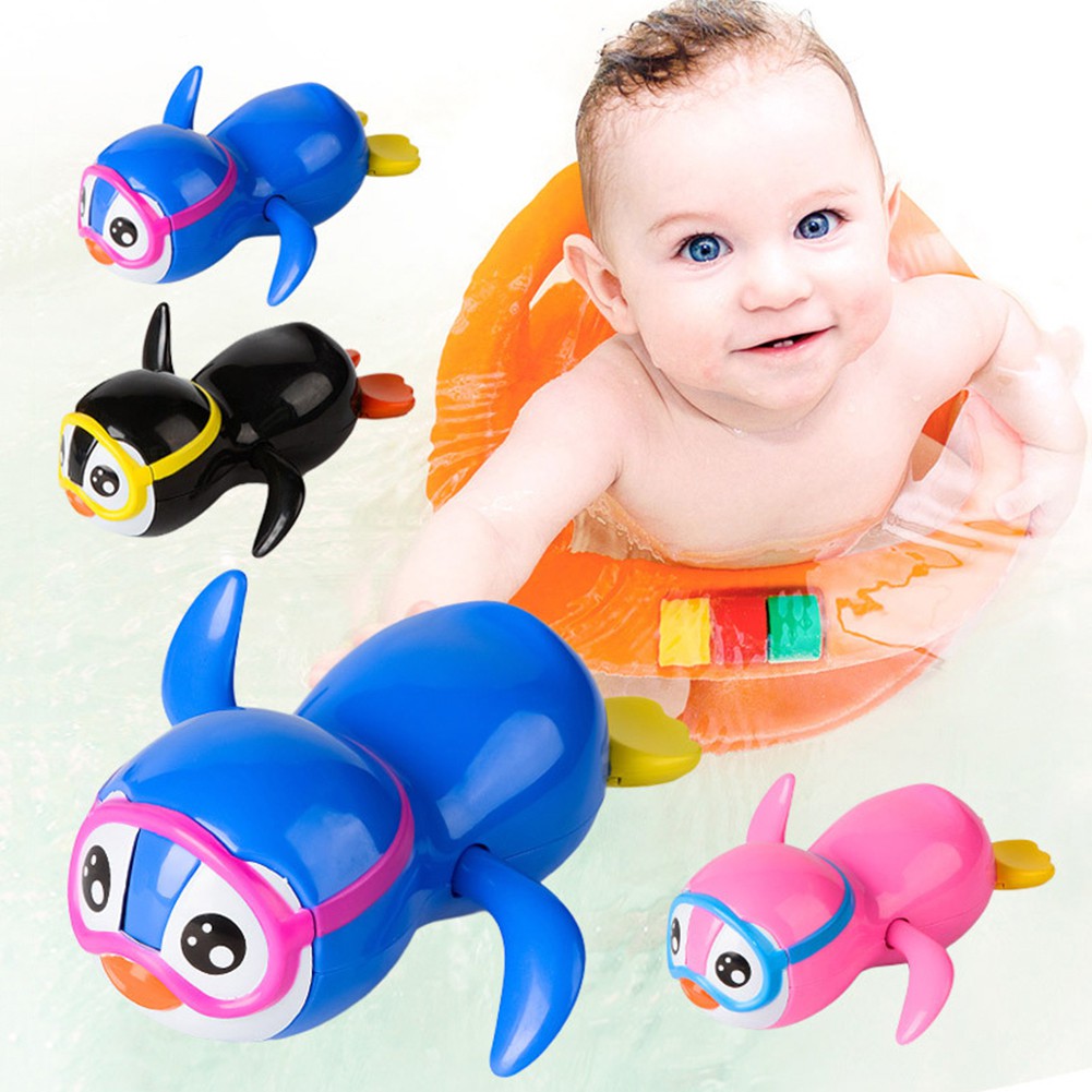 Đồ chơi vặn dây cót hình chim cánh cụt