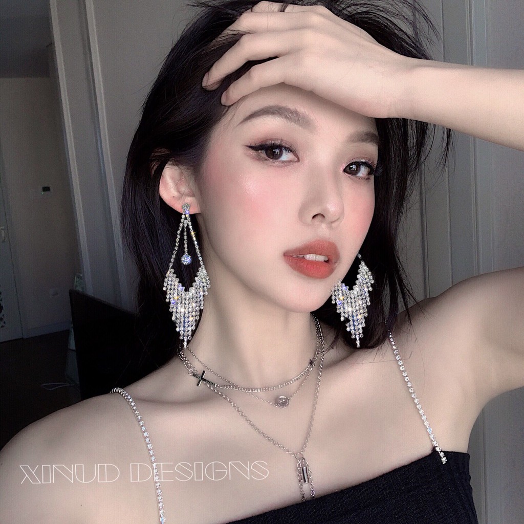 Khuyên tai tiệc tam giác nhọn tua rua sang chảnh KT263