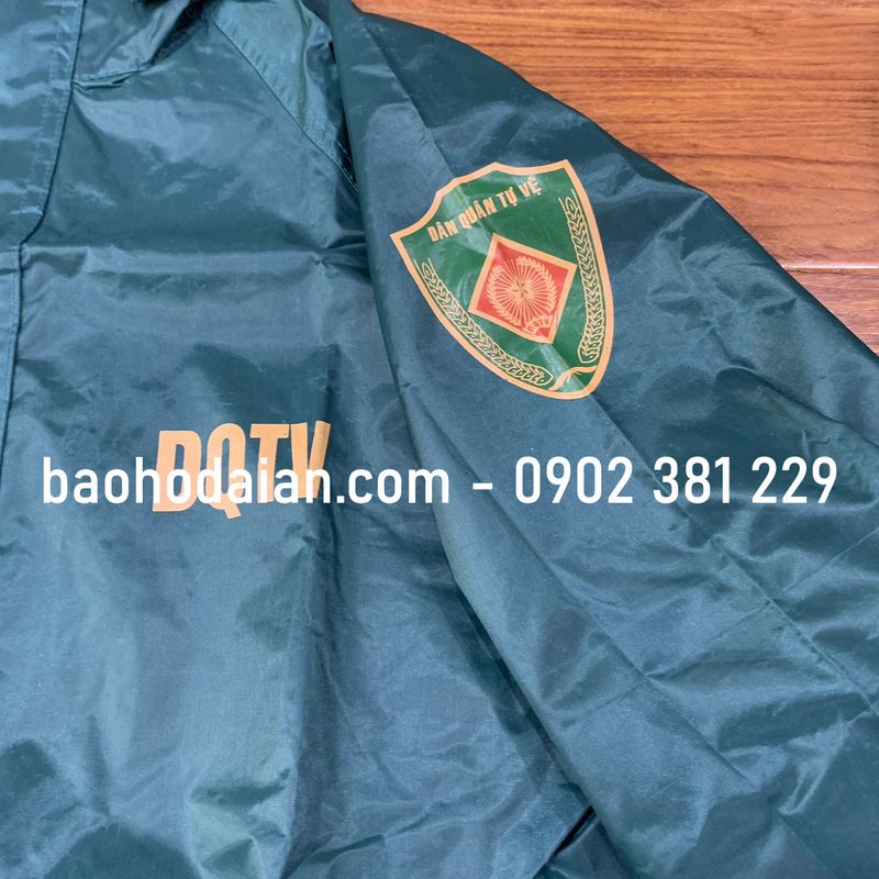 Áo mưa DQTV màu xanh rêu kèm logo