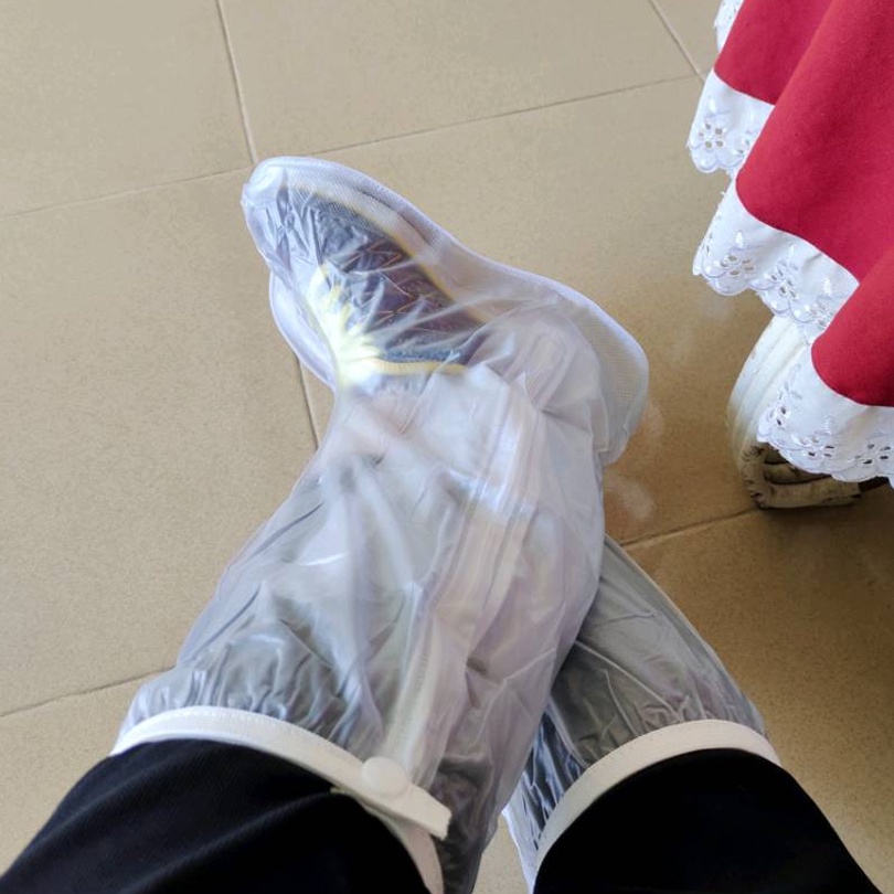 Bao giày đi mưa cao cổ dày dặn có khóa, chống nước, chống thấm, chống trơn trượt. Ủng bọc giày đi mưa