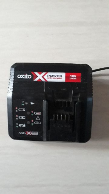 Xạc pin 18v OZITO Xpower
