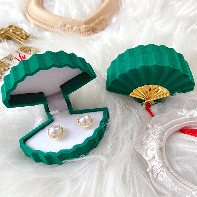 Hộp Đựng Trang Sức Hình Quạt Sáng Tạo