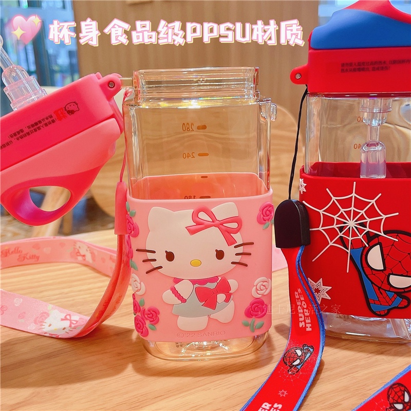 Bình Uống Nước Hình Người Nhện Có Ống Hút Cho Bé