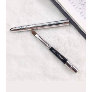 Cọ Môi Vacosi Makeup House L02