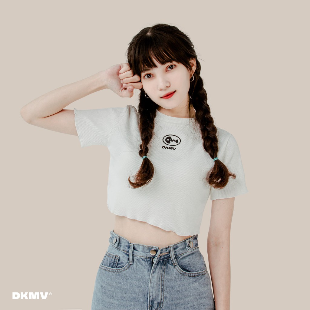 DKMV Áo Croptop ngắn tay nữ Wave - MÀU TRẮNG/ Áo Croptop ngắn tay