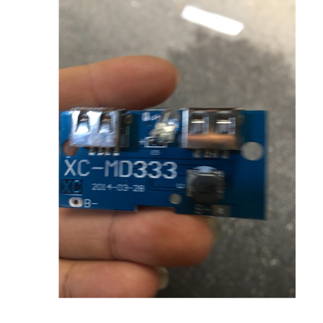 1 mạch sạc dự phòng 4 hoặc 5 pin