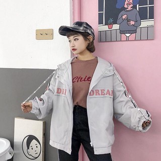 ...... Áo khoác gió nữ form rộng sieu hothot