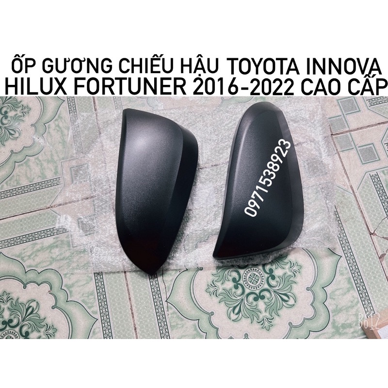ỐP GƯƠNG CHIẾU HẬU TOYOTA INNOVA HILUX FORTUNER 2016-2022 bản có xi nhan gương