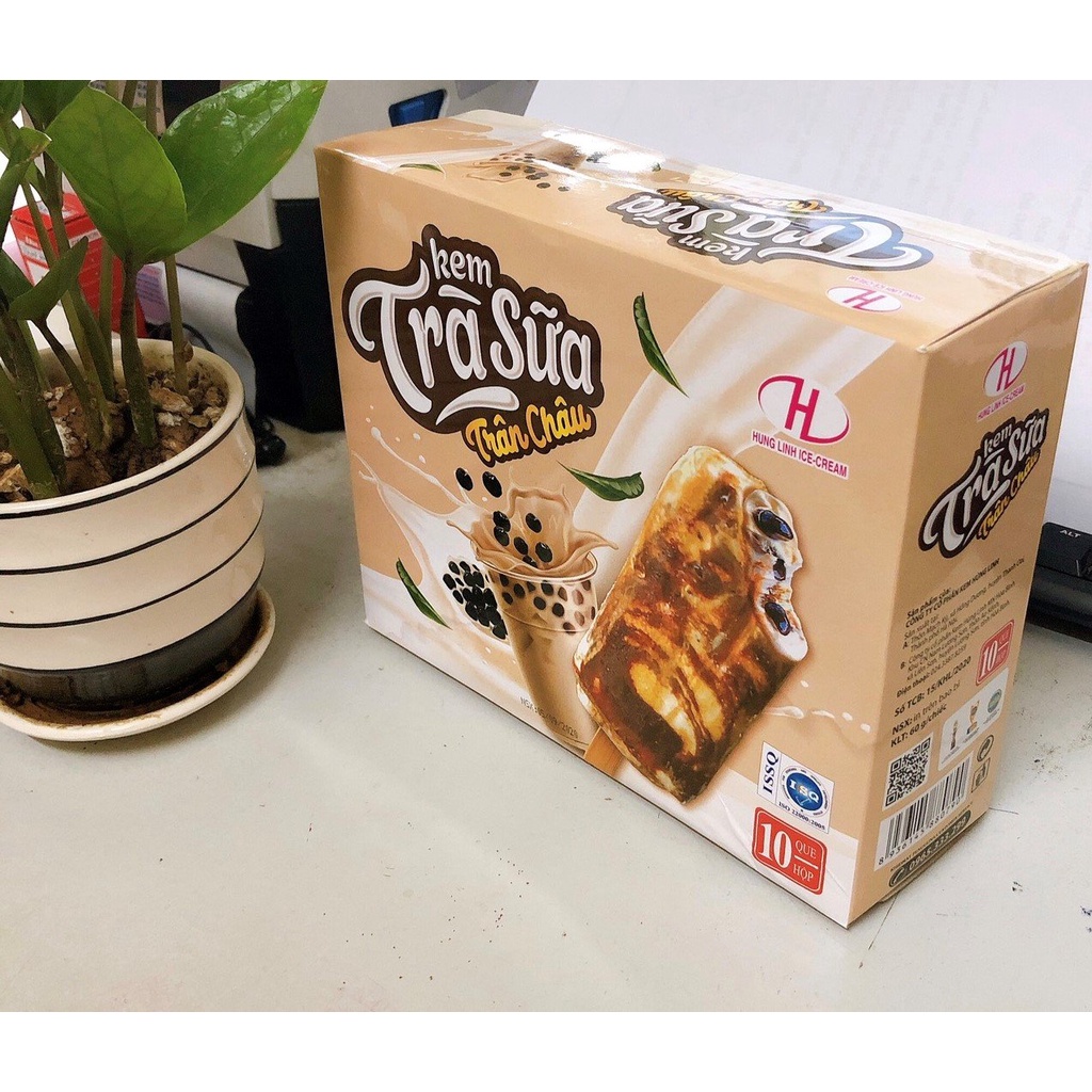 Hộp 10 cây kem tràng tiền Plus thương hiệu Hùng Linh - Kem ngon của người Việt
