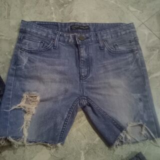 Quần combo pé hiềm