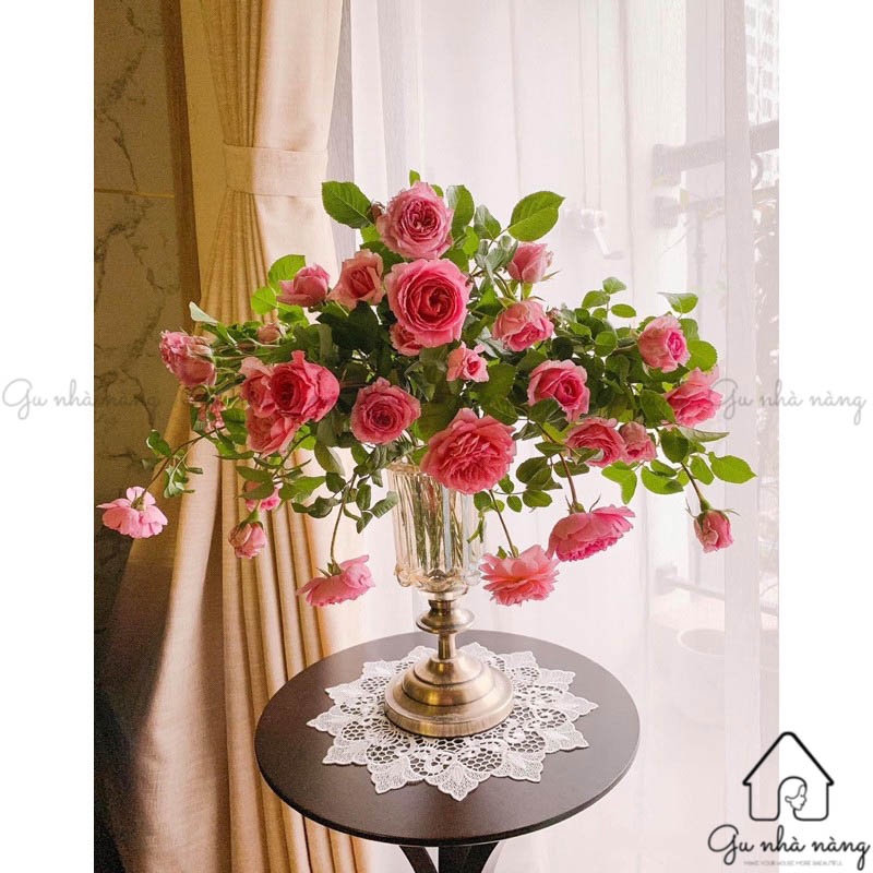 Bình hoa thủy tinh đế vàng decor phòng ngủ và trang trí phòng khách cao cấp
