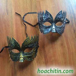 Măt Nạ Hoá Trang Tam Giác Xi