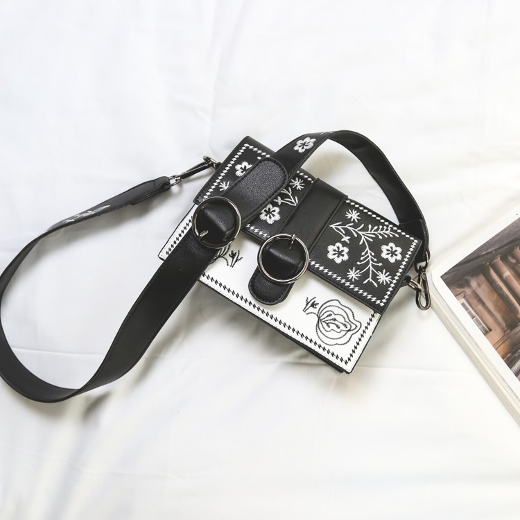 (ORDER)(CÓ ẢNH THẬT)Túi xách thêu hoa ulzzang