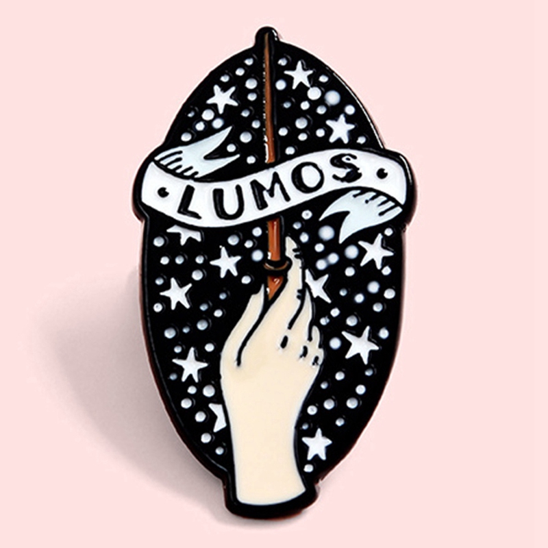 Ghim cài áo hình gậy phép thuật sáng tạo