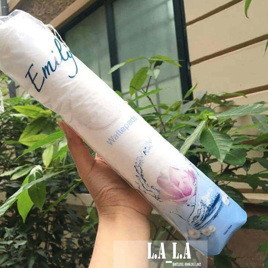 Bông tẩy trang Emily 120 miếng của Đức
