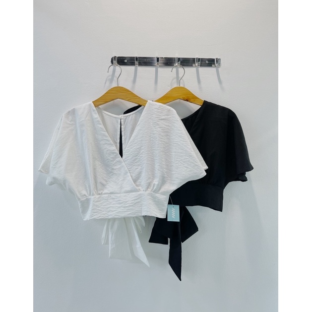 Áo croptop cột nơ lưng (Pill 9)