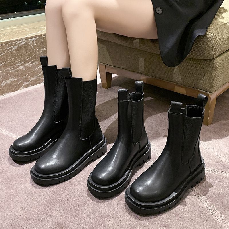 Boot nữ cổ lỡ