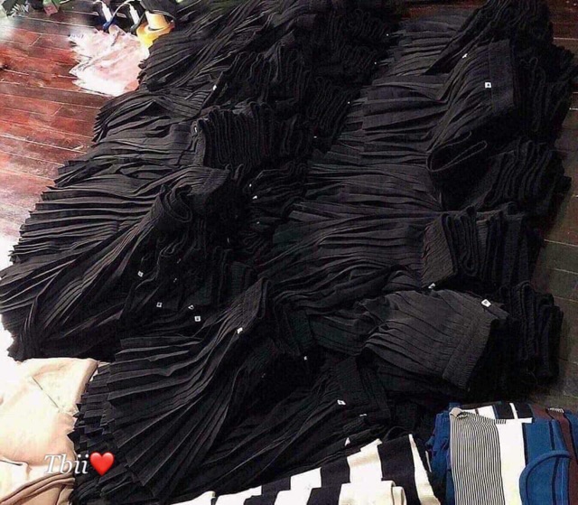 CHÂN VÁY DẬP LY 2 KIỂU NGẮN DÀI | BigBuy360 - bigbuy360.vn