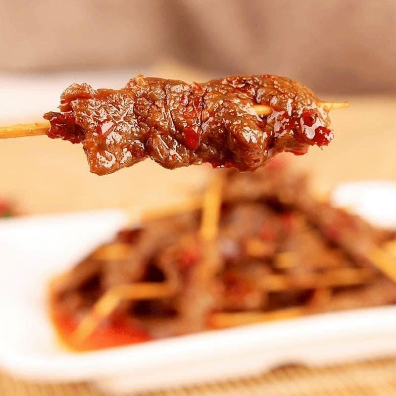 Xiên gà cay ăn liền, thịt gà xiên que nướng tẩm vị cay gói 65gr | BigBuy360 - bigbuy360.vn