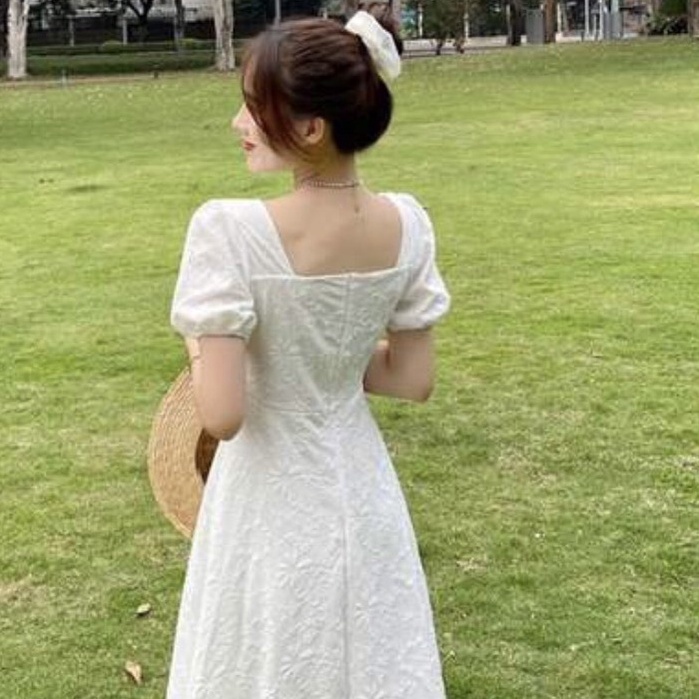 Váy Dài Qua Gối Tay Bồng PRETTY CLOSET Váy Trắng Tiểu Thư Sang Chảnh Cổ Vuông Mặc Đi Chơi Hay Đi Tiệc Phong Cách Hàn V31