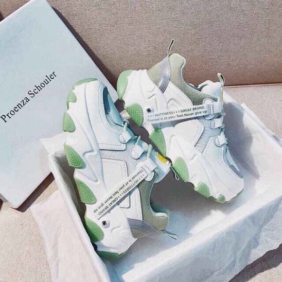 Giày thể thao nữ độn đế phát sáng, giày thể thao nữ ULZZANG phát quang hot trend 2021 mã M001 | BigBuy360 - bigbuy360.vn