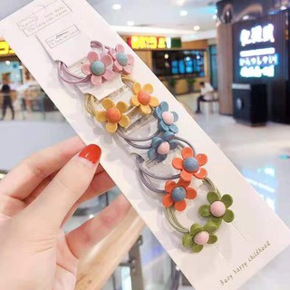 Thun cộc tóc phối hoa phong cách xinh xắn cho bé gái