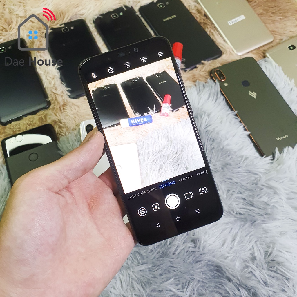 Điện thoại giá rẻ cấu hình cao Vsmart Active 1 plus, ram 6Gb, bộ nhớ 64Gb chiến game PUBG, Liên quân Mobile