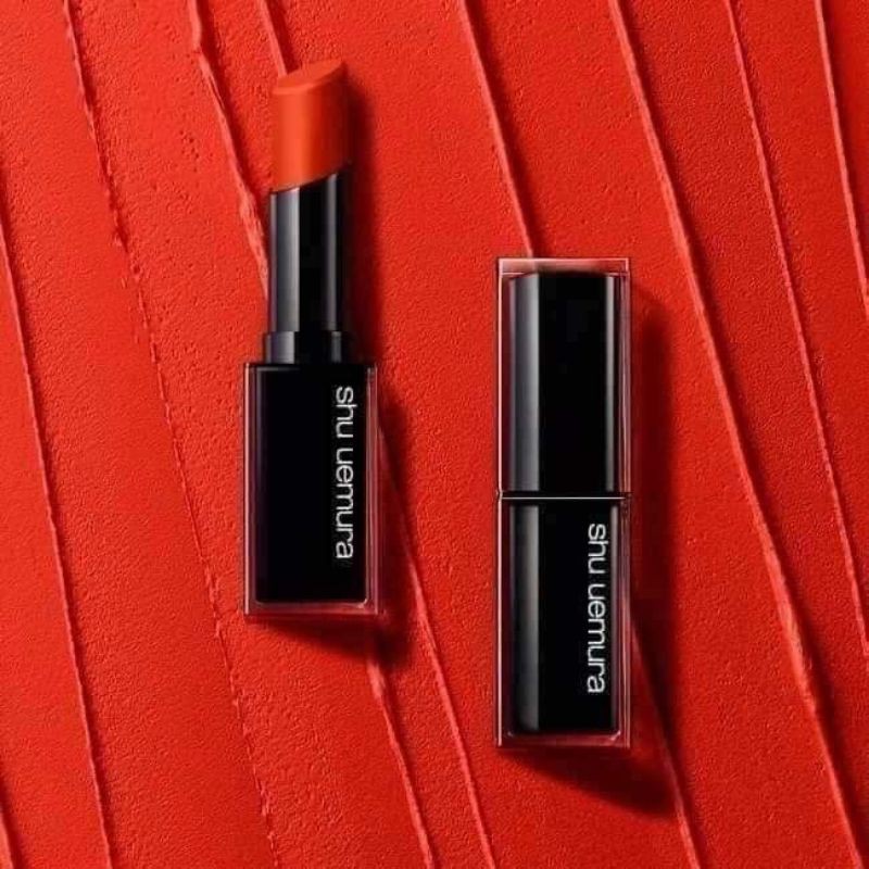 Son Shu Uemura Amplified OR 570 Màu Đỏ Cam Dòng Vỏ Đen Chữ Trắng