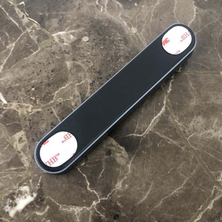 Bảng số điện thoại gắn taplo ô tô phản quang cao cấp DK-GD321 tích hợp cho 2 số điện thoại khác nhau