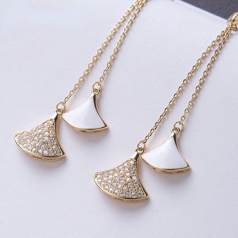 Bông Tai Mạ Bạc 925 Hình Chiếc Lá Đính Đá Phối Tua Rua Thời Trang