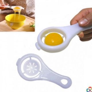 Dụng cụ tách lòng đỏ trứng gà