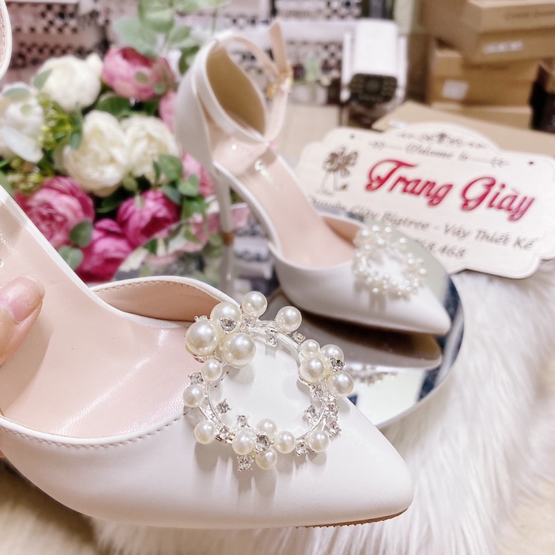 GIÀY CƯỚI THIẾT KẾ NGỌC KẸP TRÒN CAO CẤP CÓ QUAI