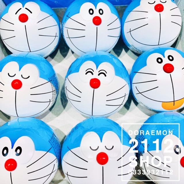 Kẹo gum kèm mô hình Doraemon