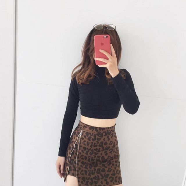 Áo croptop nữ kiểu cổ lọ tay dài | BigBuy360 - bigbuy360.vn