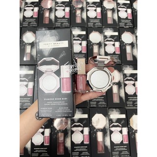 Set trang điểm mini 2 món gồm bắt sáng và son bóng Fenty Diamond Bomb Baby Mini Face and Lip Set