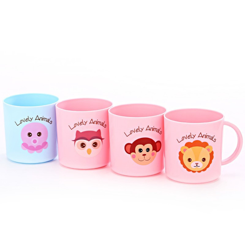 Ly uống nước có quai cầm họa tiết đáng yêu cho bé