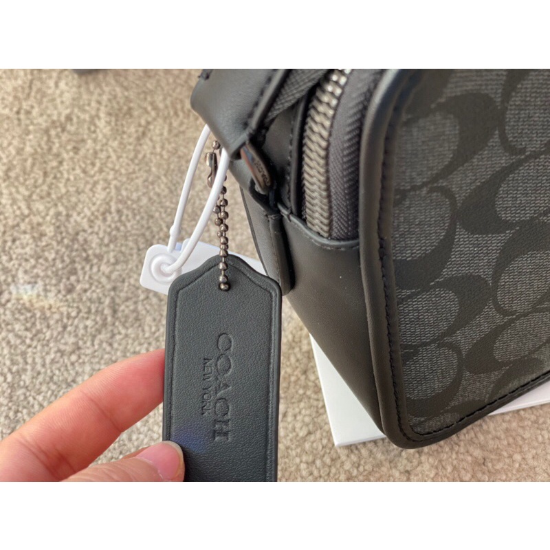 Túi đeo chéo nam COACH- cao cấp Au nhập khẩu new fullbox