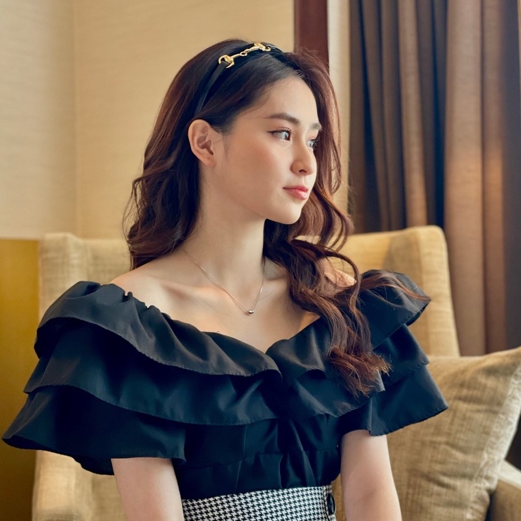Áo kiểu trễ vai bèo nhún hàng thiết kế Ganni Top by KHALES