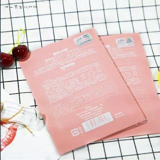 Mặt nạ nhau thai cừu của Nhật