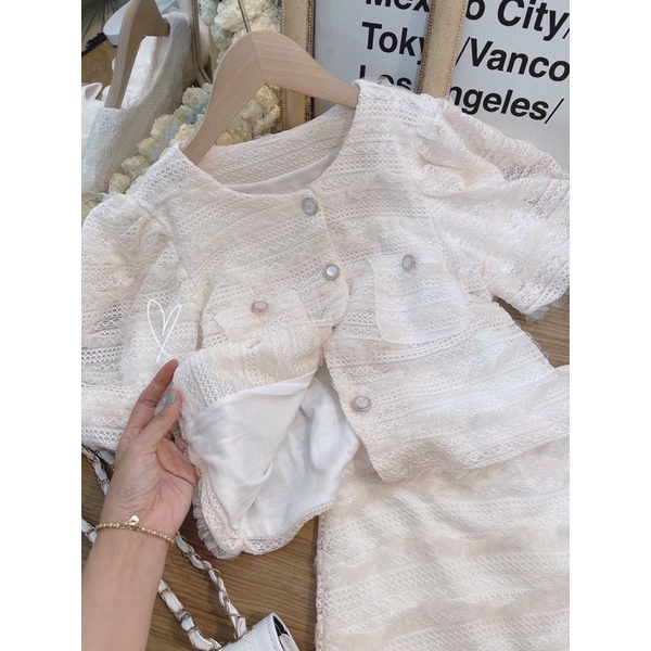 SET TRẮNG REN NỔI 2 TÚI CHÂN VÁY