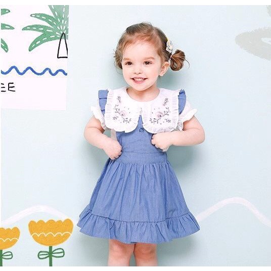 Sét bộ bé gái xuất Hàn Milk Mile yếm jean giấy kèm áo trắng cổ hoa (BO470)
