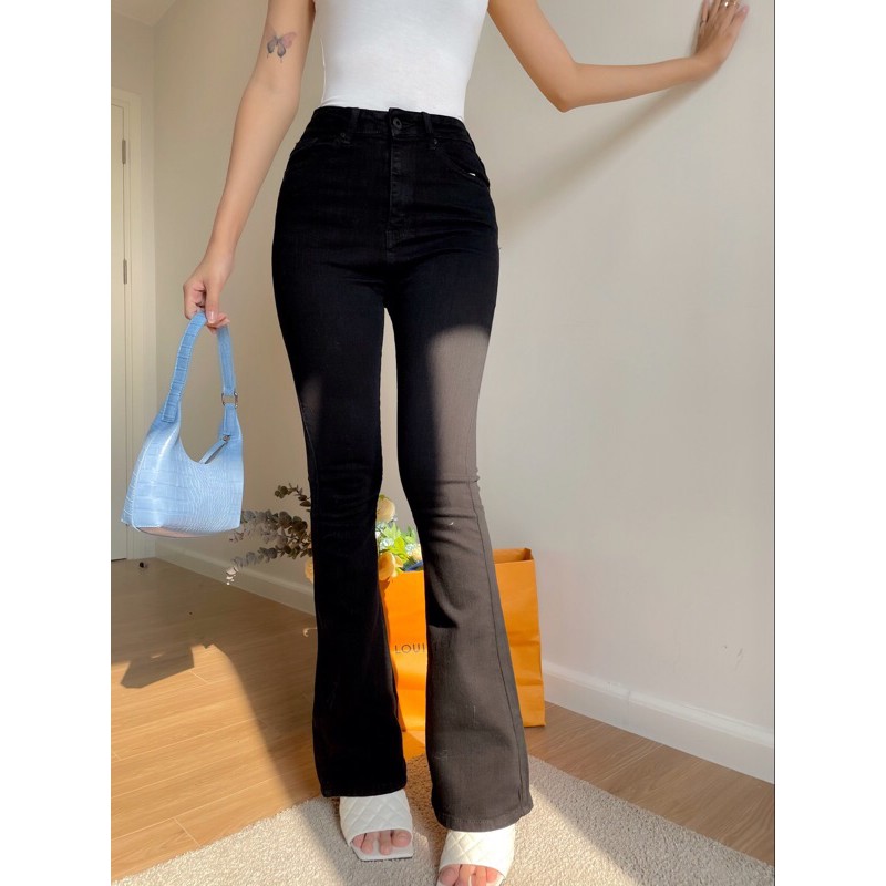 jean loe đen dài