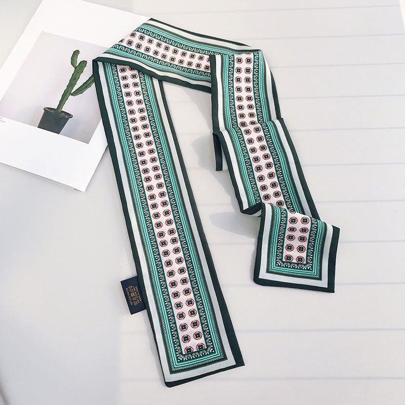 Cà vạt nhỏ gọn phong cách Hàn Quốc phù hợp với nhiều đối tượng cho phái nữ