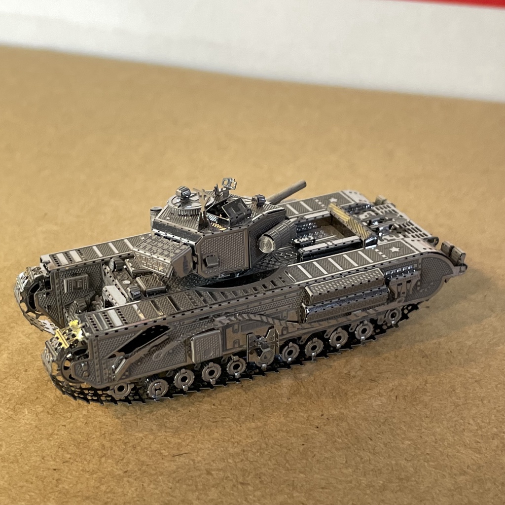 Mô Hình Kim Loại 3D Lắp Ráp Xe Tăng Hạng Nặng Churchill Của Vương Quốc Anh