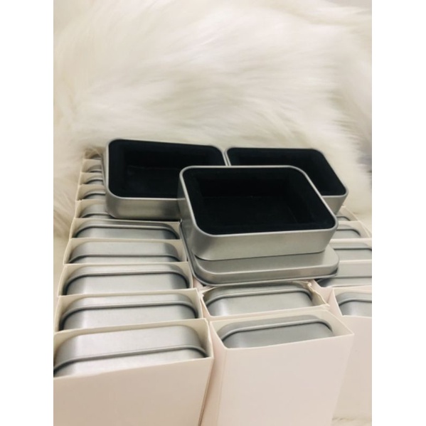Hộp Thiếc Zippo, hộp đựng và bảo quản Zippo: có lót nhung min tránh móp, xước Zippo, quẹt.
