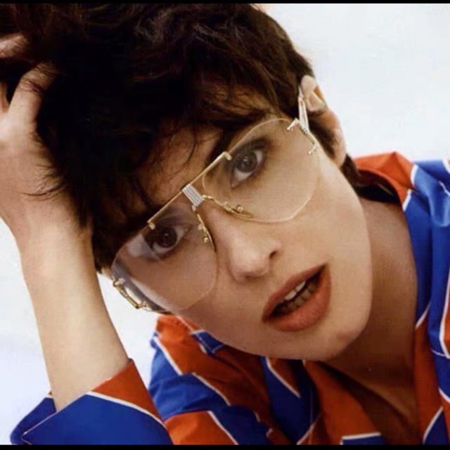 Kính bảng chuồng